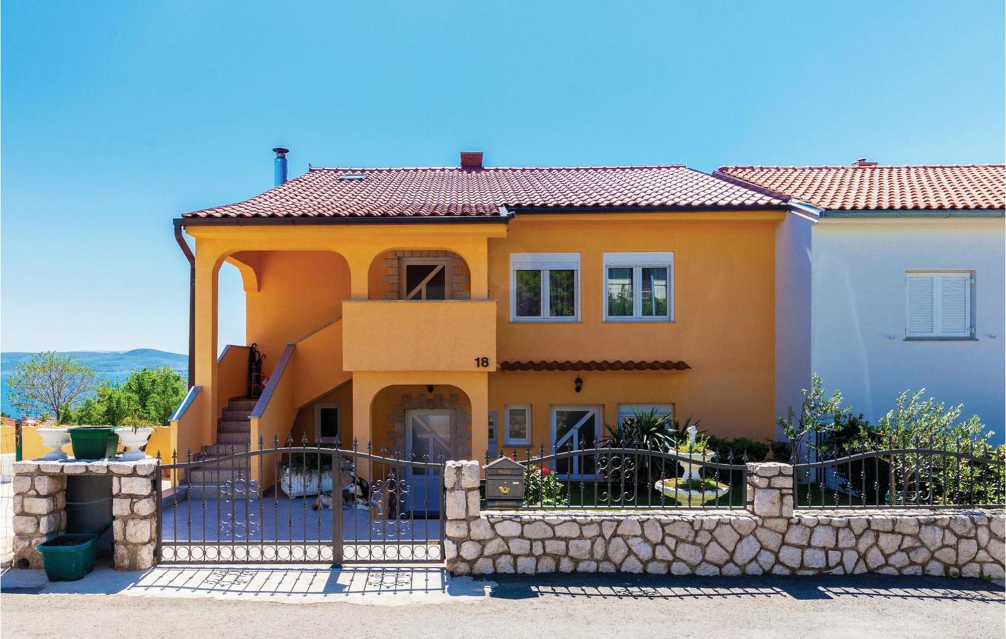 Beautiful Apartment In Crikvenica With Kitchen Esterno foto