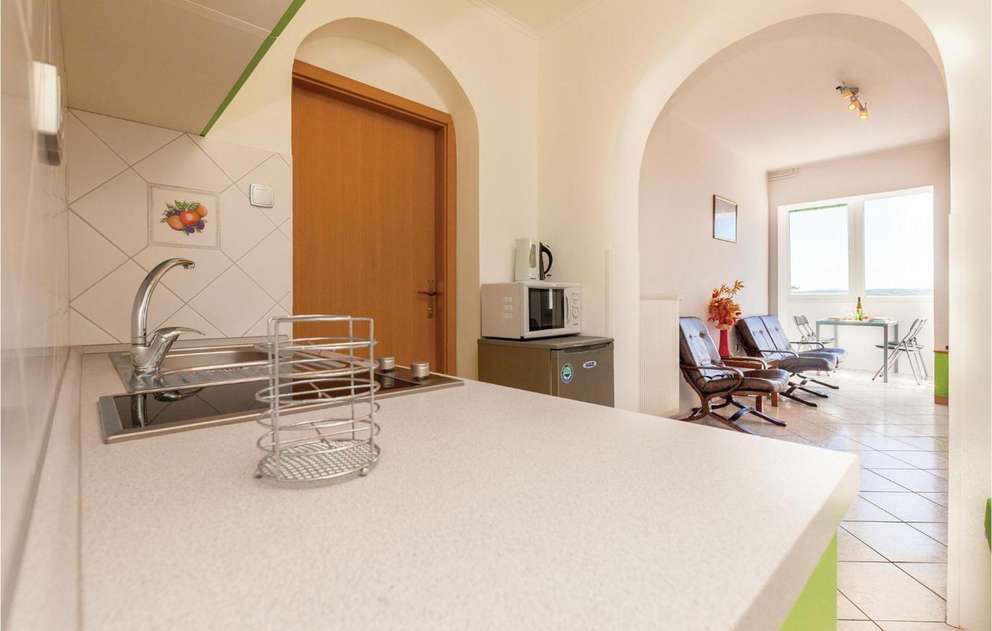 Beautiful Apartment In Crikvenica With Kitchen Esterno foto