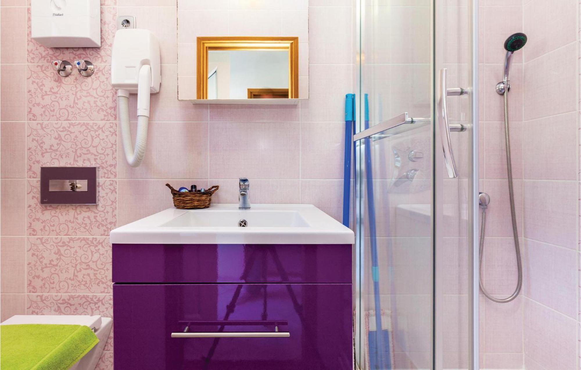 Beautiful Apartment In Crikvenica With Kitchen Esterno foto