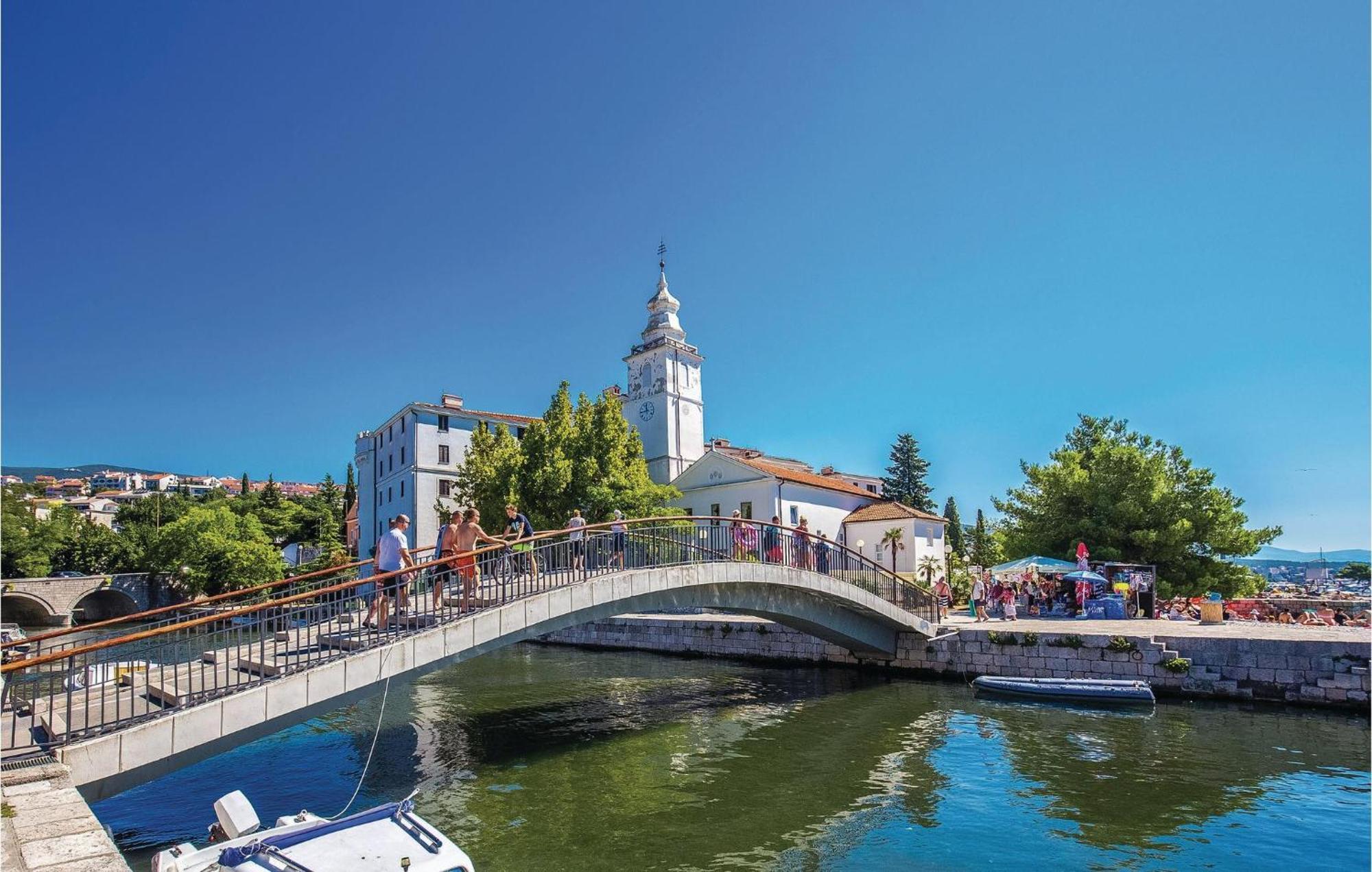 Beautiful Apartment In Crikvenica With Kitchen Esterno foto